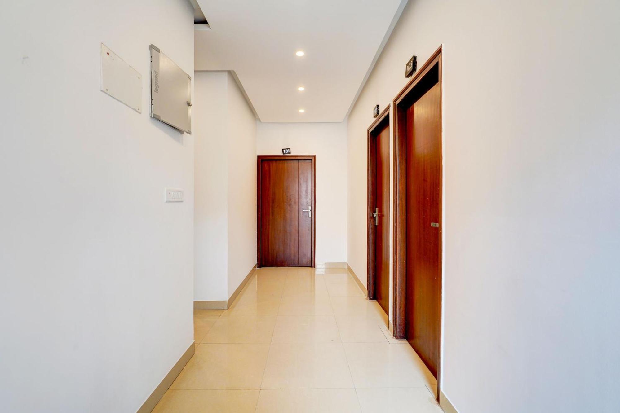 Townhouse Hebbal Bhadrappa Layout Бенґалуру Екстер'єр фото